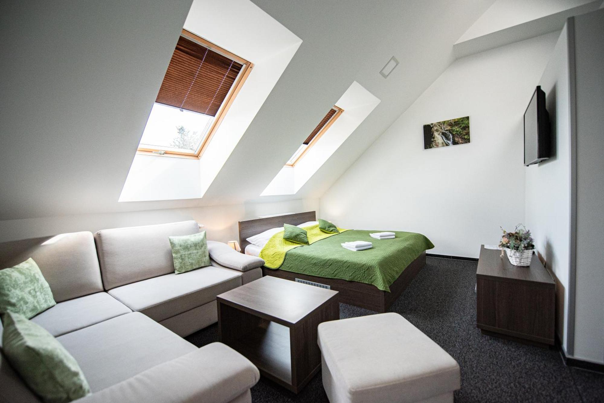 Wellness Penzion Ferrata マルティン 部屋 写真