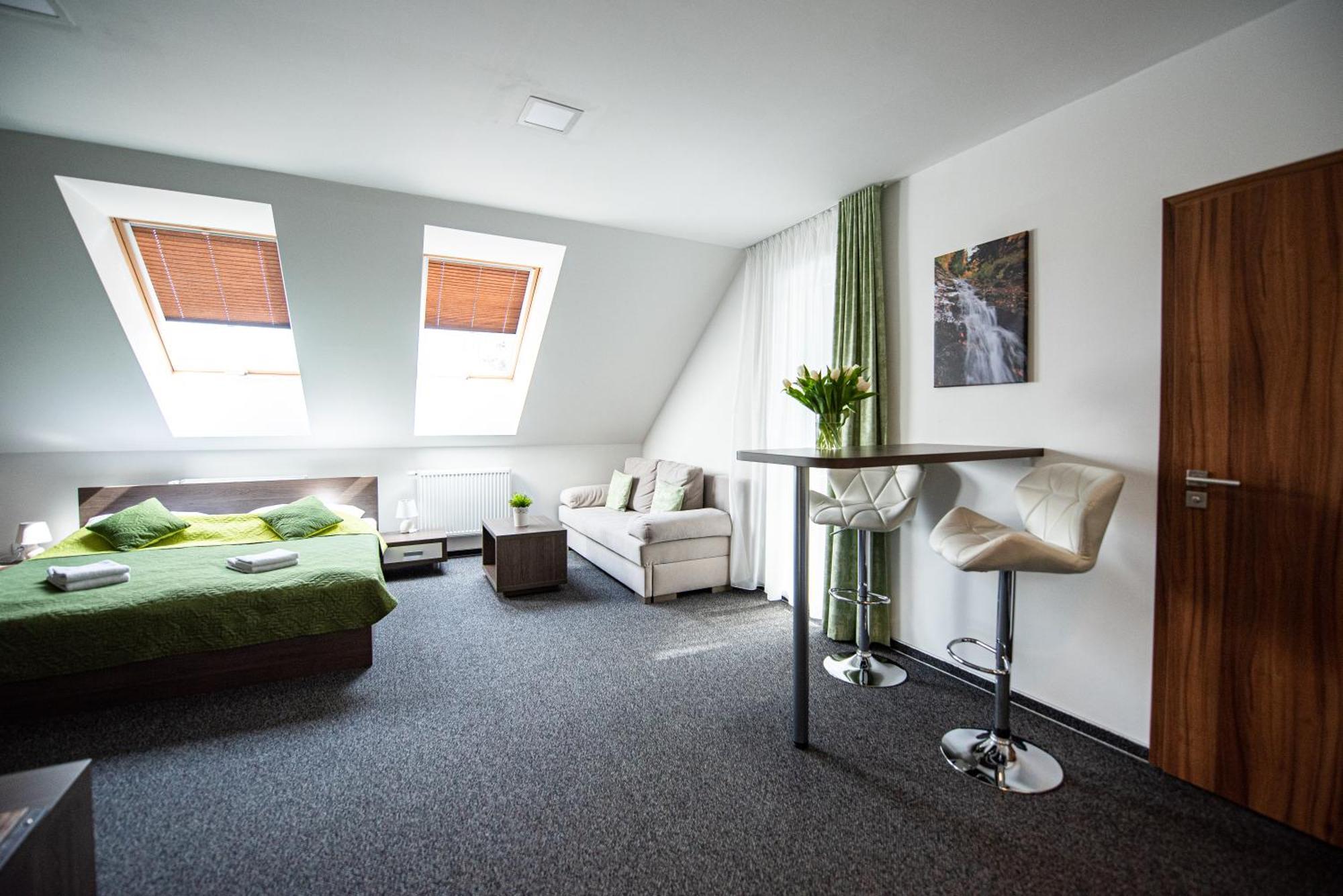 Wellness Penzion Ferrata マルティン 部屋 写真