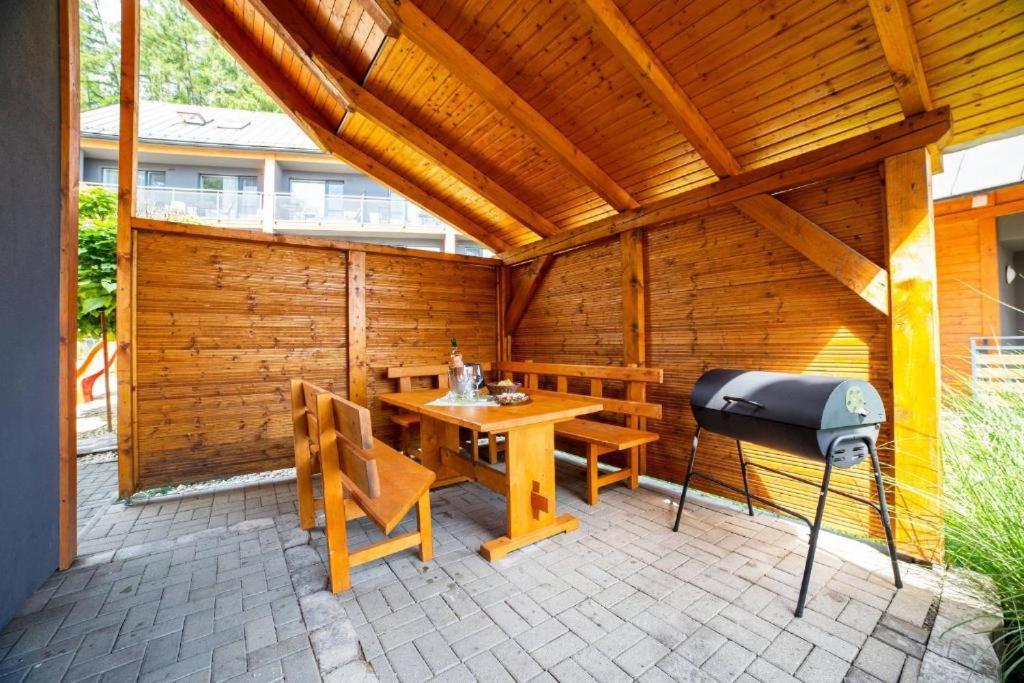 Wellness Penzion Ferrata マルティン 部屋 写真
